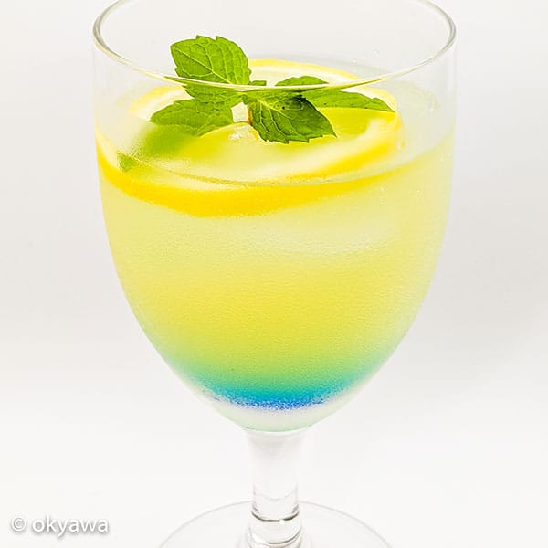 Photo: Non-alcoholic Blue Hawaii ©okyawa